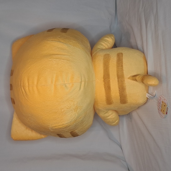 Jumbo Sized Cat Plushie - Picture 2 of 3
